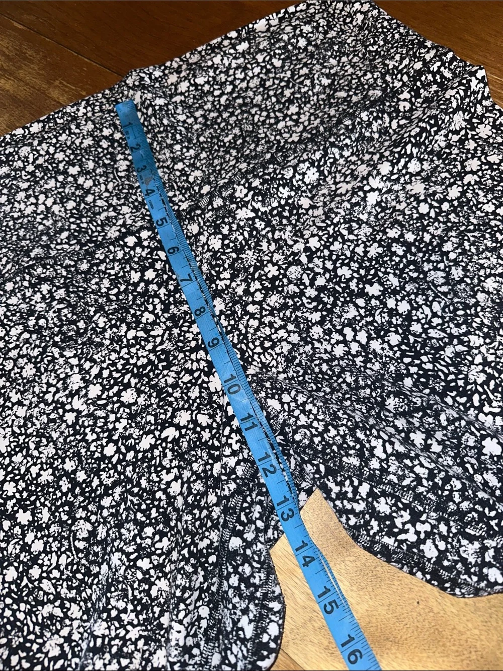 lululemon athletica Black and White Floral Print Leggings